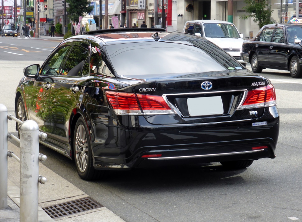 Toyota crown majesta 2008